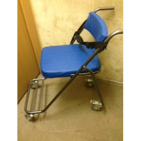 Кресло-каталка малогабаритное для инвалидов и детей инвалидов